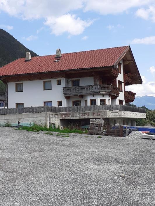 Adlerblick Apartment Маурах Екстериор снимка