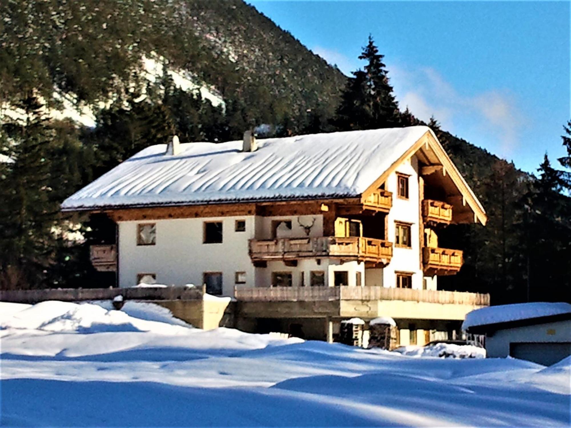 Adlerblick Apartment Маурах Екстериор снимка